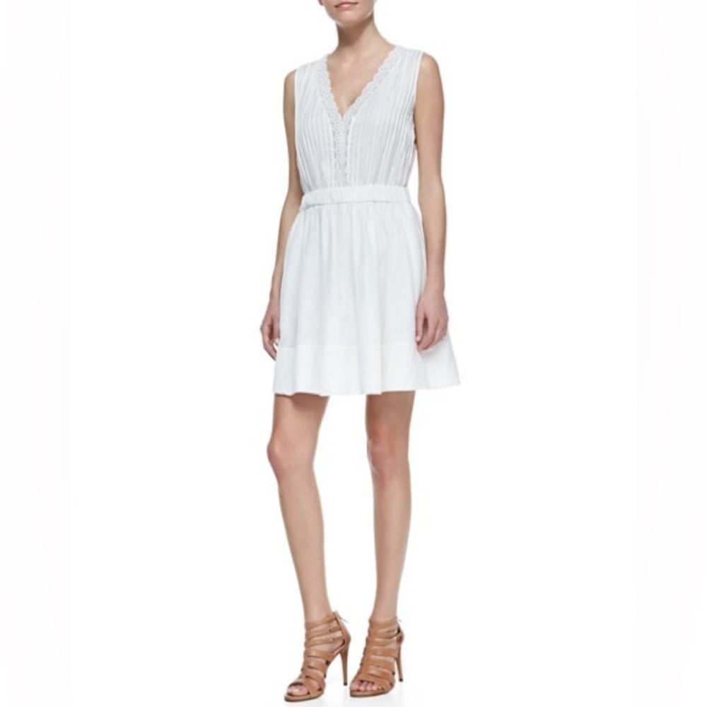 Diane von Furstenberg Shilo Vneck Sleeveless Dress Size 8 Off-White Mini